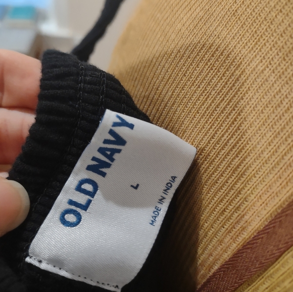 Tank - Picture 2 of 4